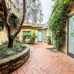  Appartamento Cortile Santa Monaca Italia
